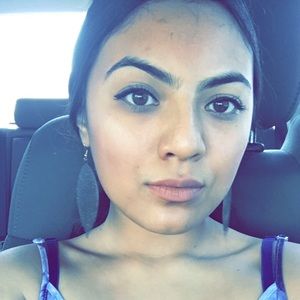 Meet your Posher, Carina